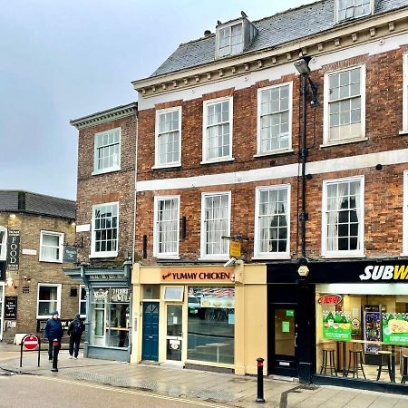 One Pavement At The Top Of The Shambles York Exterior foto